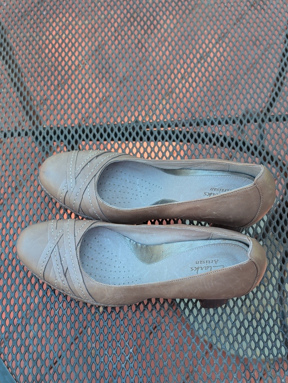 Clarks Taupe-Brown Low Heel Leather Pumps